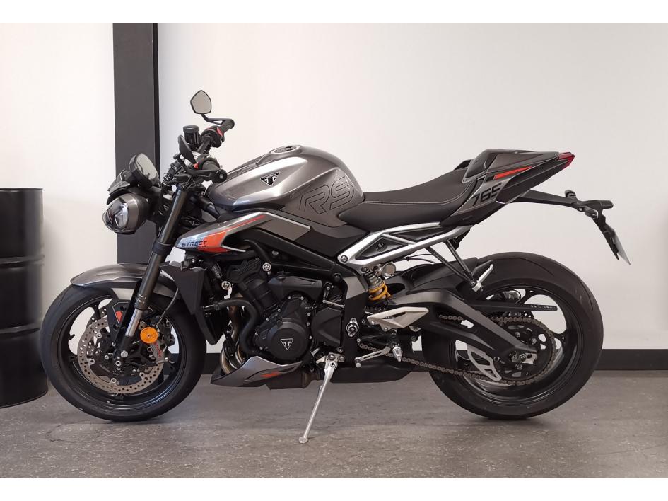 TRIUMPH STREET TRIPLE 765 RS 2025