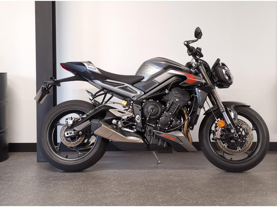 TRIUMPH STREET TRIPLE 765 RS 2025