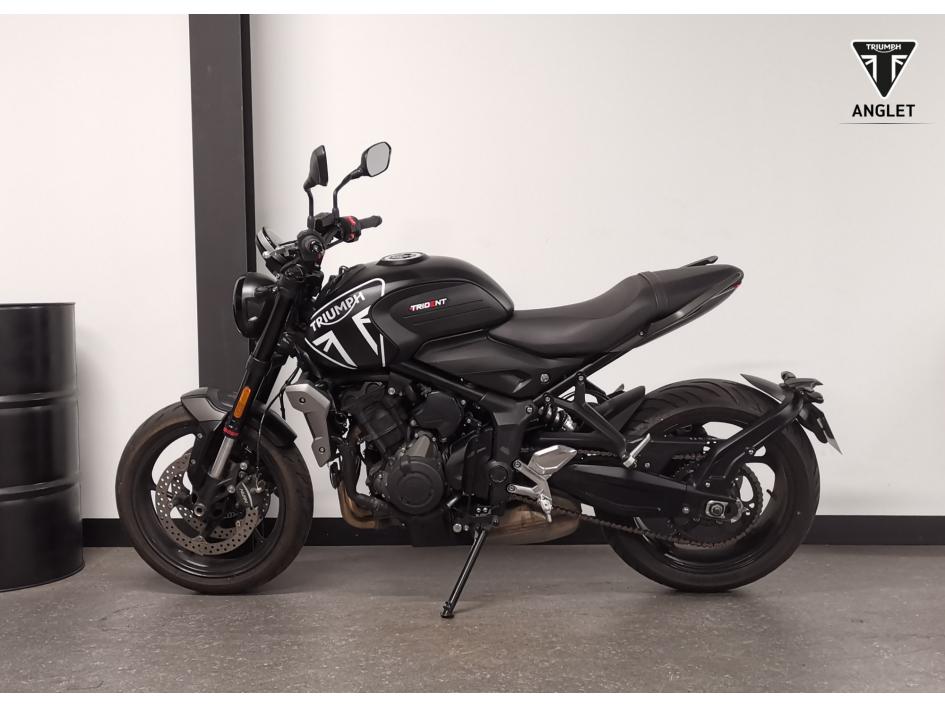 TRIUMPH TRIDENT 660 A2 2023